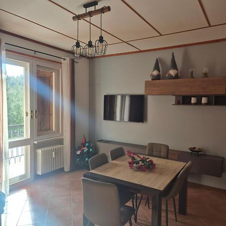 Casa Vacanza Petrari Residence Alt Air オヴィンドリ エクステリア 写真
