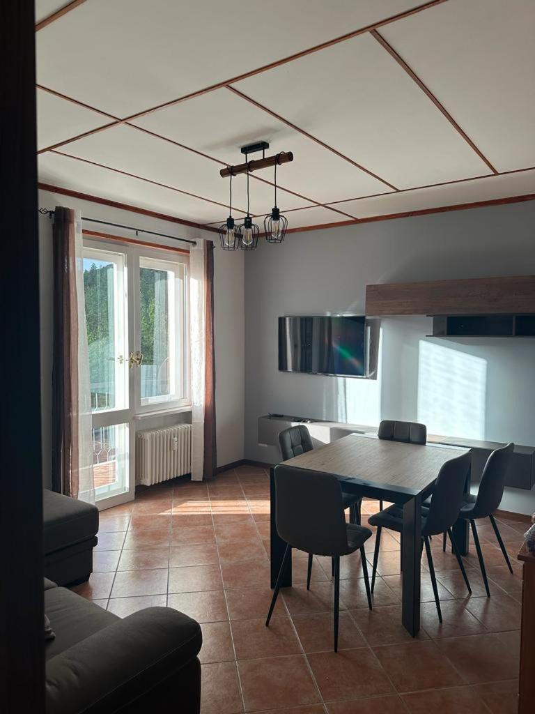 Casa Vacanza Petrari Residence Alt Air オヴィンドリ エクステリア 写真
