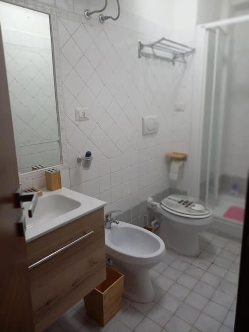 Casa Vacanza Petrari Residence Alt Air オヴィンドリ エクステリア 写真