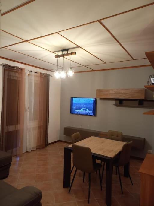 Casa Vacanza Petrari Residence Alt Air オヴィンドリ エクステリア 写真